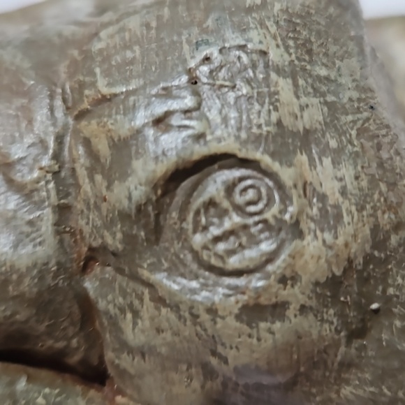 Sleepy Mama With Baby Plaster Casting - Picture 7 of 7